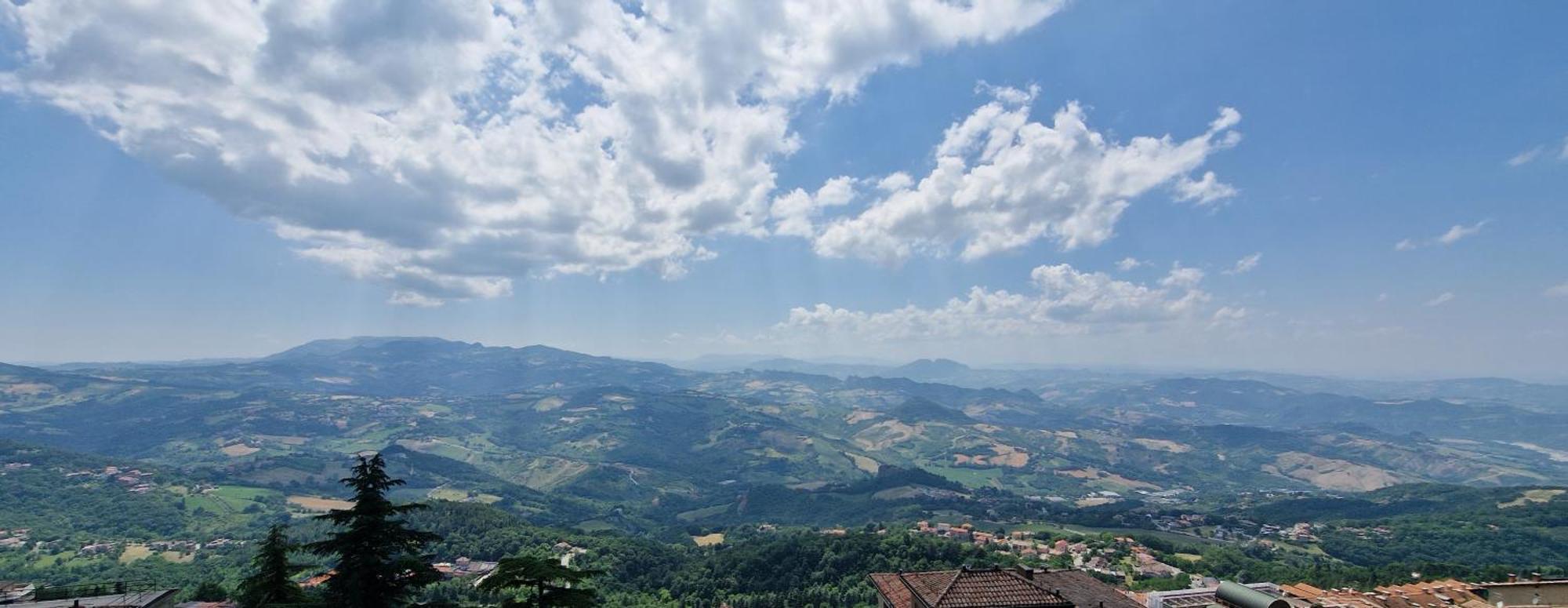 Hotel La Rocca San Marino Esterno foto