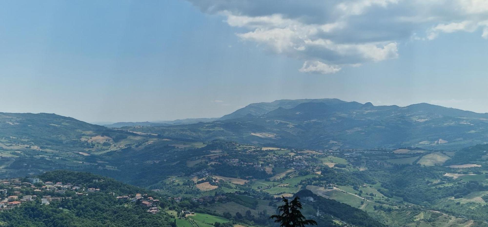 Hotel La Rocca San Marino Esterno foto